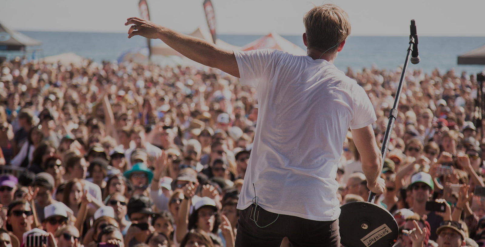 Bro - Am Is Where The Light Shines Through